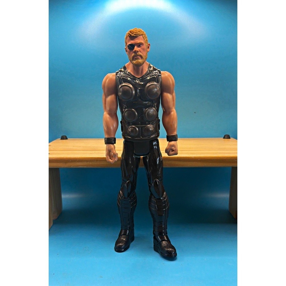 Hasbro Marvel 2017 Thor Black Suit Action Figure Infinity War Eye Patch C-3632B